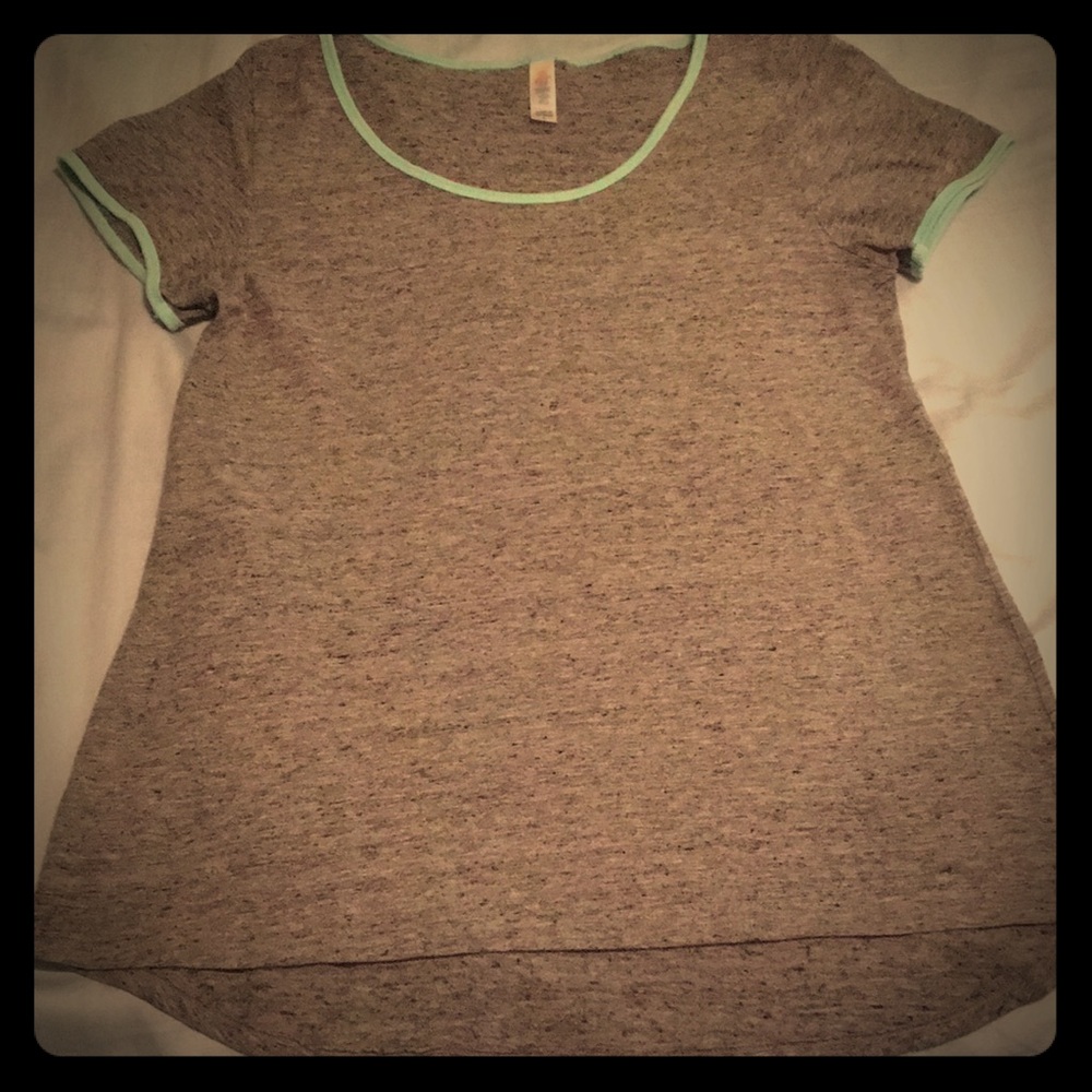LuLaRoe Solid Heathered Gray Classic T